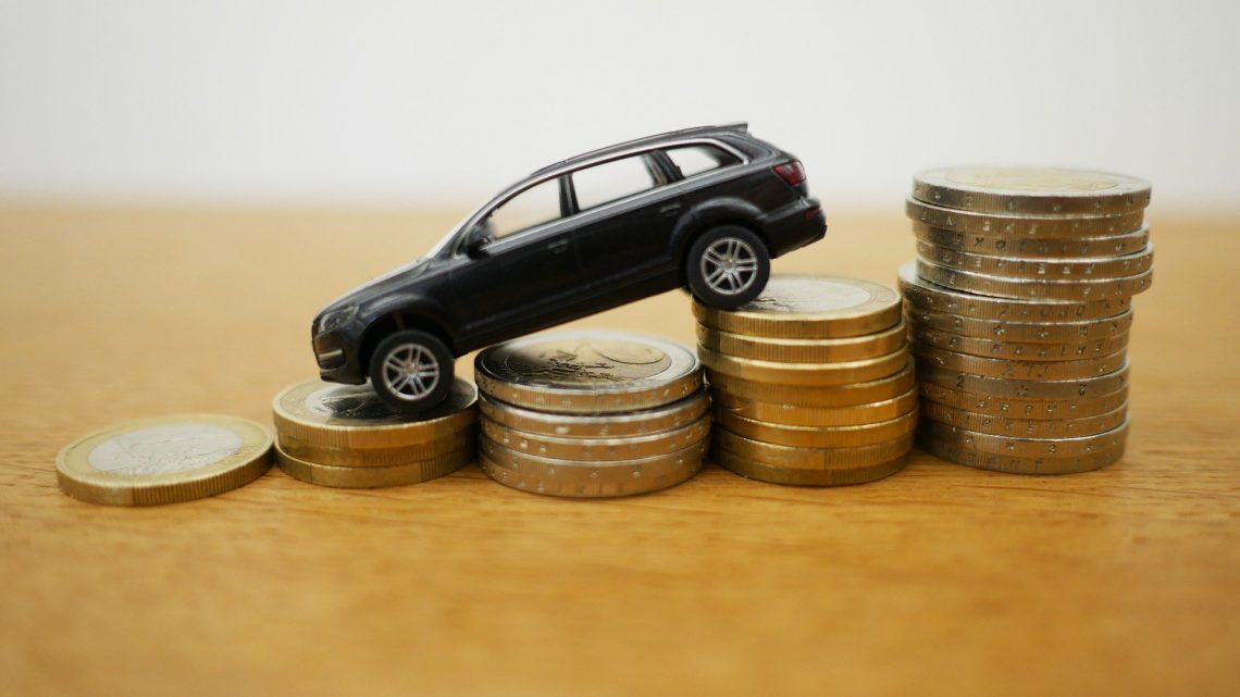 Quels avantages de passer par un comparateur pour un prêt voiture ?