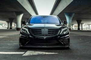 Comment une société de location de voitures de prestige s’est imposée aussi comme fournisseur de voiture de luxe