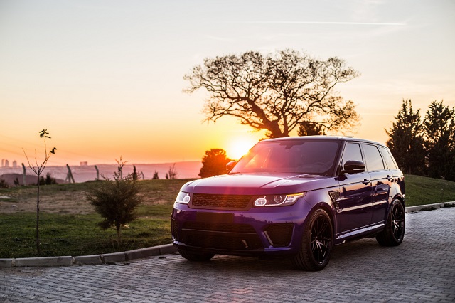 Passion automobile – les voitures de luxe disponibles sur MonBolide pour mariages et événements